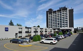 Travelodge By Wyndham Quebec City Hotel & Convention Centre